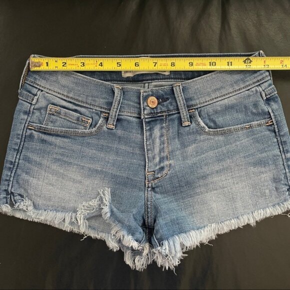 Abercrombie Light Wash Low Rise Denim Shorts - Picture 7 of 10